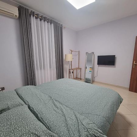Glamorous Apartment In تيرانا المظهر الخارجي الصورة
