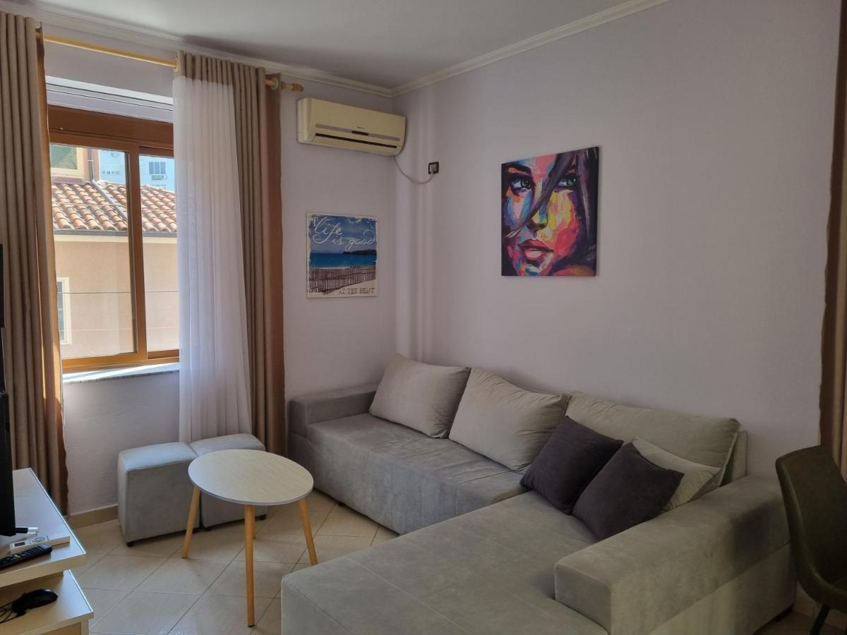 Glamorous Apartment In تيرانا المظهر الخارجي الصورة
