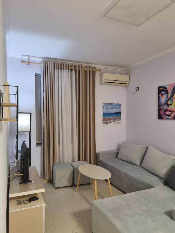 Glamorous Apartment In تيرانا المظهر الخارجي الصورة