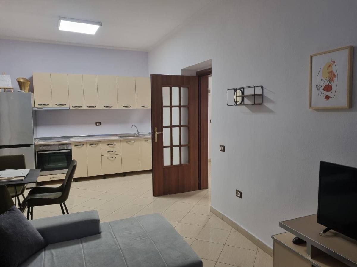 Glamorous Apartment In تيرانا المظهر الخارجي الصورة